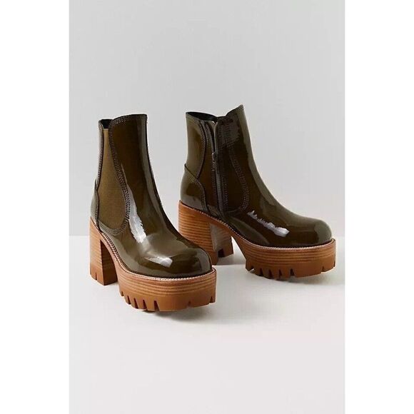 NEW FREE PEOPLE Sz 7.5 PRESTON ANKLE BOOT GREEN PATENT - Picture 1 of 3